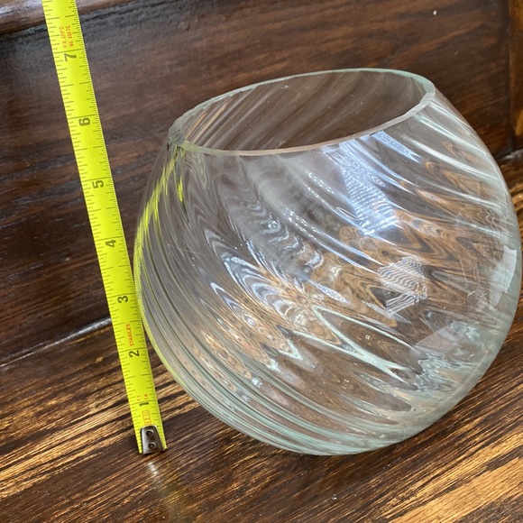 Handmade nuvalo twisted optic Italy vase by IVV - Picture 2 of 5